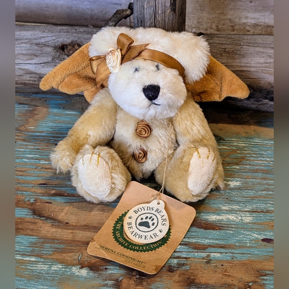 Boyds Bears  Serena Goodnight 56232-08 Cream Plush Bear with Gold Accents